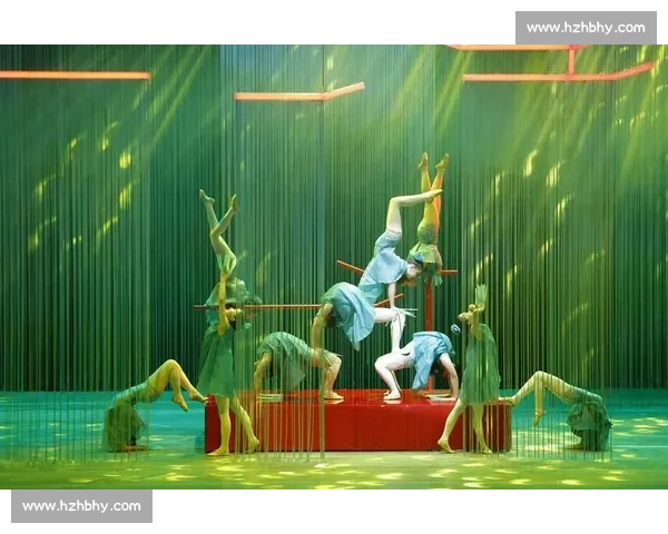 非遗助威苏超:淮剧歌舞杂技燃爆盐城中场 非遗助威苏超:淮剧歌舞杂技燃爆盐城中场